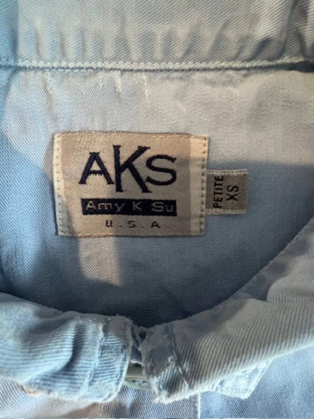AMY K SU light blue denim jacket faded classic trucker women's  x-small petite‎
